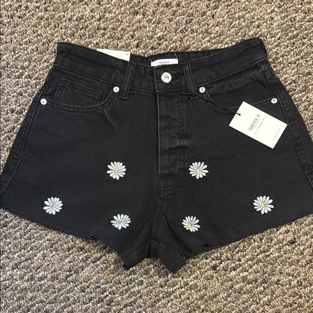 Forever 21 Black Daisy Embroidered High Waist Shorts